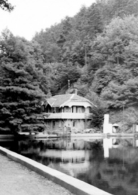 La maison forestière de Lautenbach-Zell et le canal Astruc à Buhl